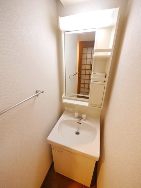 洗面設備　同仕様