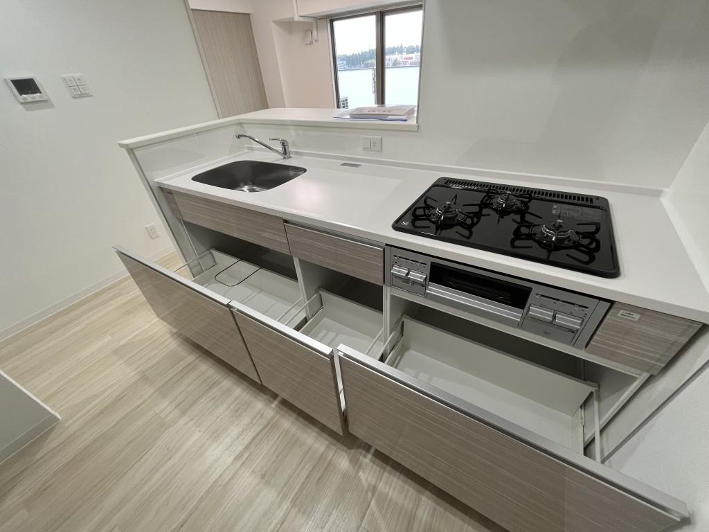 キッチン　写真は同室タイプ802号室