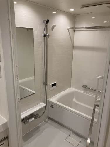 バス・シャワールーム　浴室