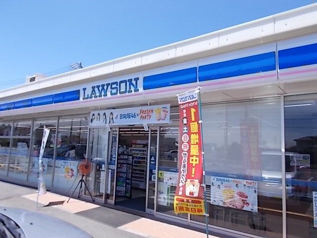 コンビニ　ローソン岐阜東鶉店（コンビニ）まで900m