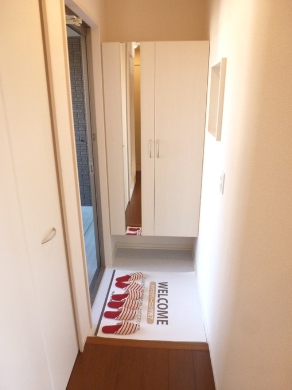 玄関　図面と現状に相違がある場合には現状を優先