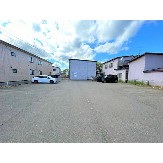 駐車場　駐車場