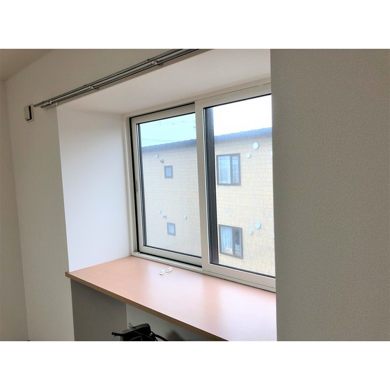 その他部屋・スペース　リビング出窓