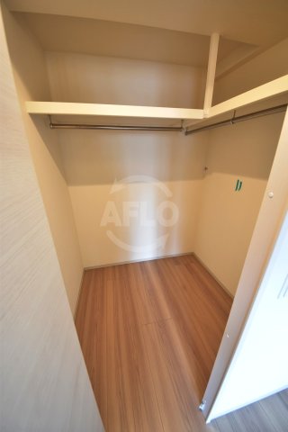 収納　グランバース福島　ウォークインクローゼット
