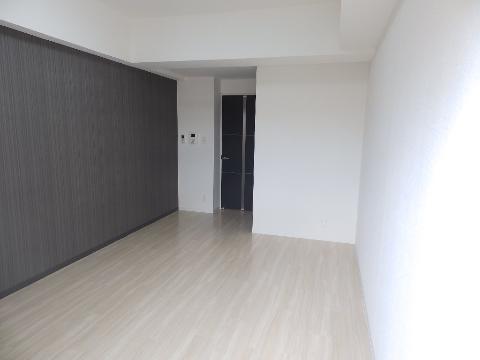 居室・リビング　室内