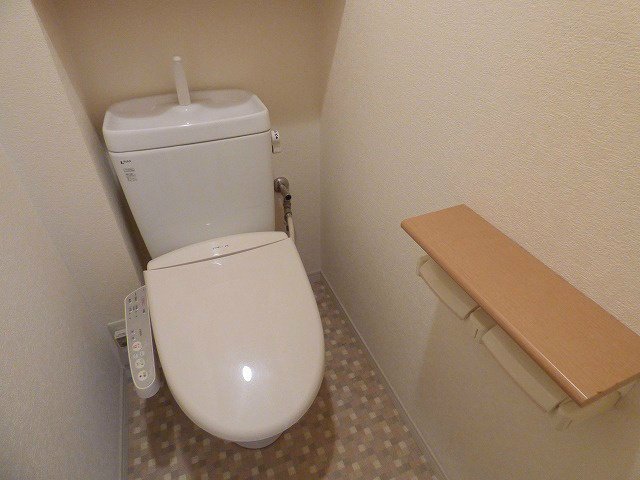 トイレ　シンプルで使いやすいトイレです