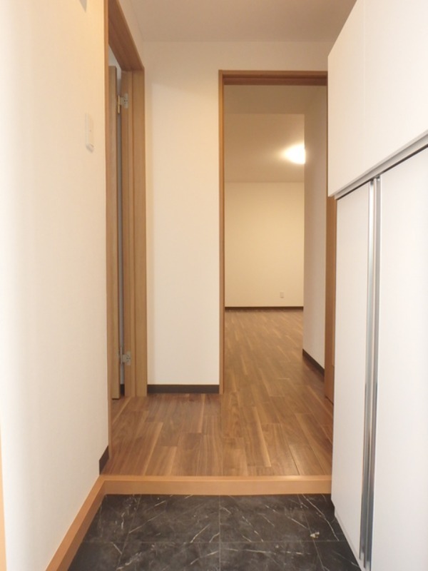 玄関　図面と現状に相違がある場合には現状を優先