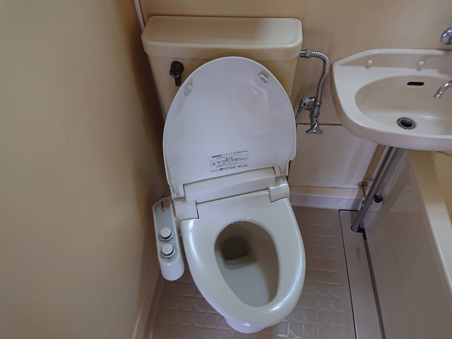 トイレ　トイレもきれいです