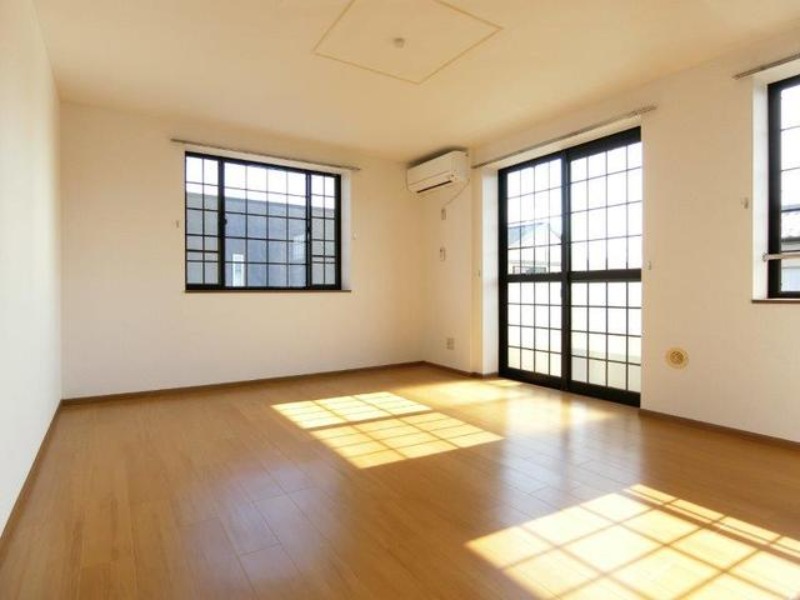 居室・リビング　図面と現状に相違がある場合には現状を優先