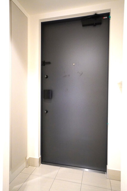 玄関　※写真は同タイプ住戸です。