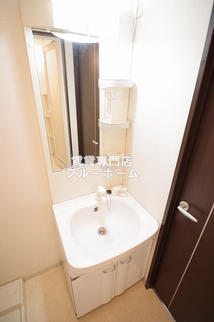 洗面設備　独立洗面台です！