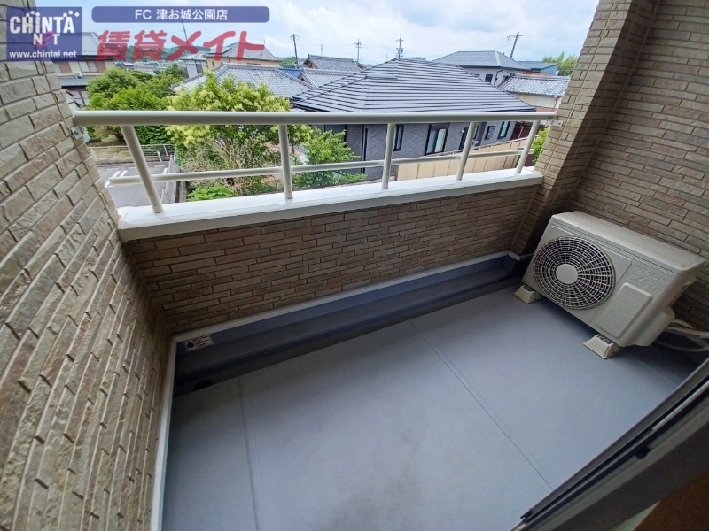 バルコニー　同型参考写真