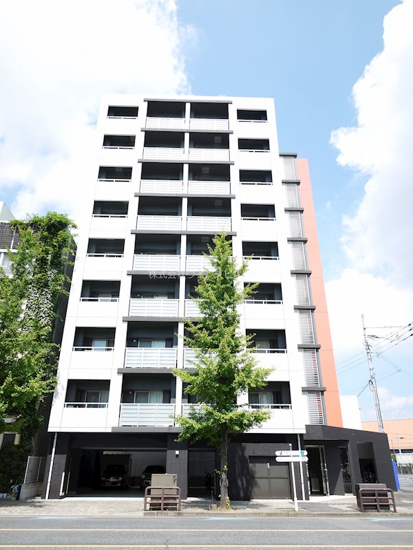 建物外観　西小倉駅すぐの人気物件。