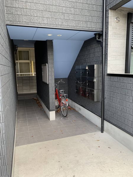 エントランス　外観２