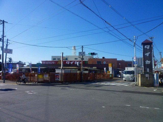 ドラックストア　ドラッグセガミ北久宝寺店（ドラッグストア）まで384m