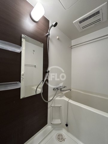 バス・シャワールーム　プール・トゥジュール梅田ウエスト　浴室