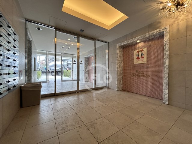 ロビー　プール・トゥジュール梅田ウエスト　ロビー