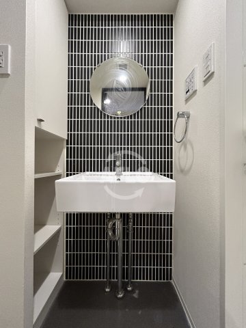 洗面設備　プール・トゥジュール梅田ウエスト　独立洗面台