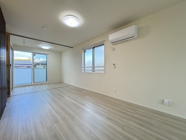 居室・リビング　同じ建築会社のイメージ写真です