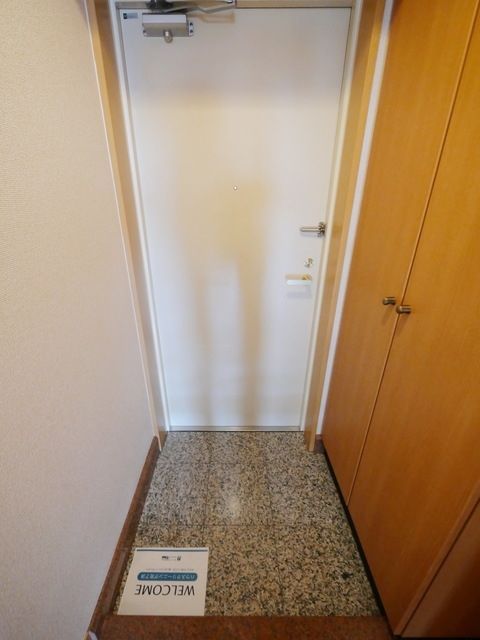 玄関　★お部屋探しは株式会社タウンハウジング東京まで★