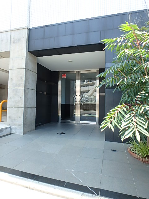 エントランス　エントランス　エムクロス