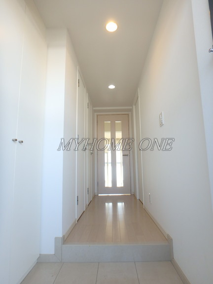 玄関　玄関　エムクロス