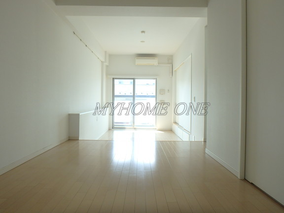 居室・リビング　リビング　エムクロス