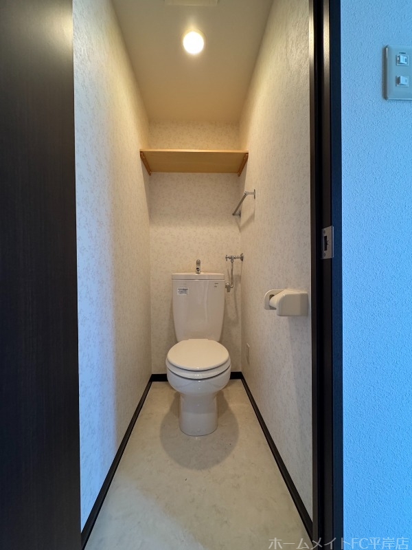 トイレ　清潔感のある水回りです♪