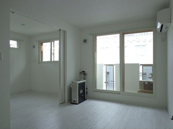 居室・リビング　キレイなリビングです♪