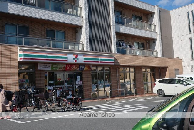 コンビニ　セブンイレブン（コンビニ）まで460m