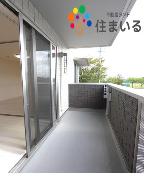 バルコニー　※写真は同型タイプとなります