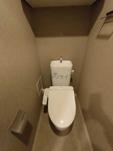 トイレ　CAVANA新宿夏目坂304