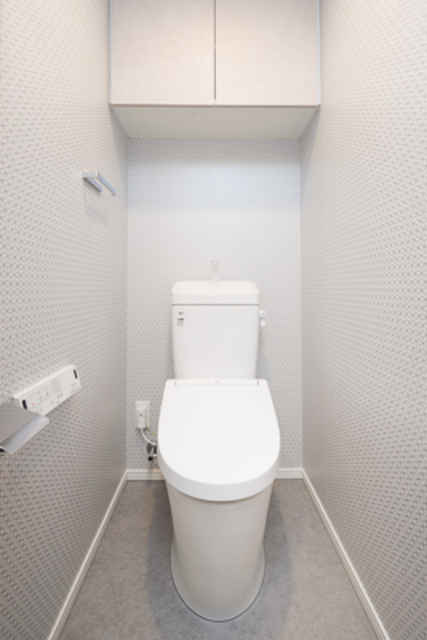 トイレ　※写真は同タイプ住戸です。