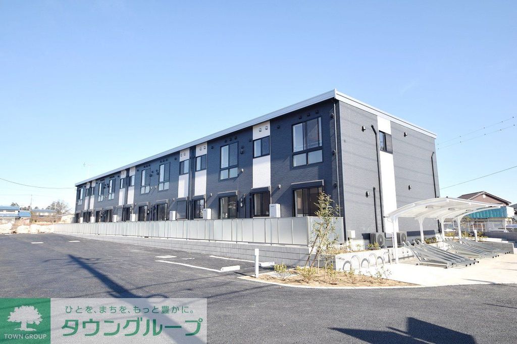 建物外観　駐車場