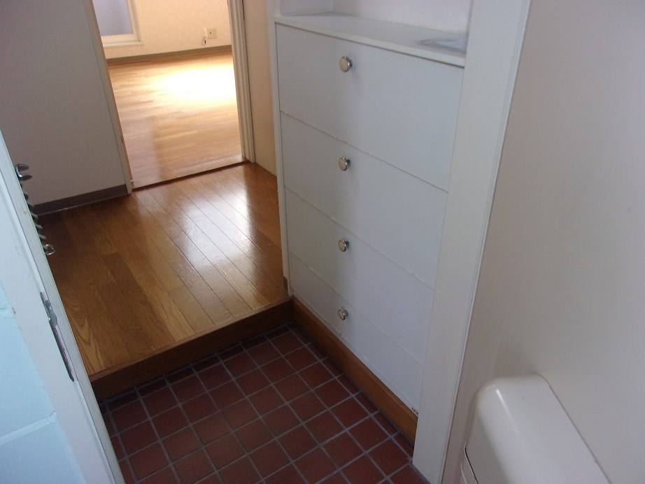 玄関　※退去前の為写真は別部屋
