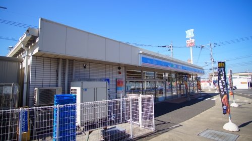 コンビニ　ローソン永犬丸５丁目店（コンビニ）まで58m