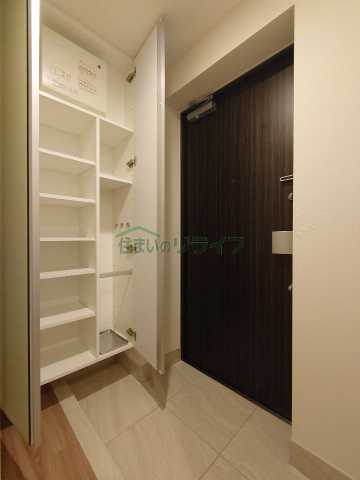 玄関　クレストコート新宿山吹