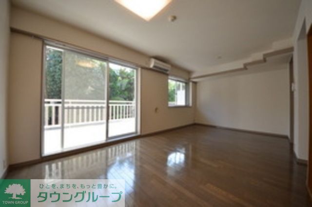 居室・リビング　★お問い合わせはタウンハウジング聖蹟桜ヶ丘店まで★