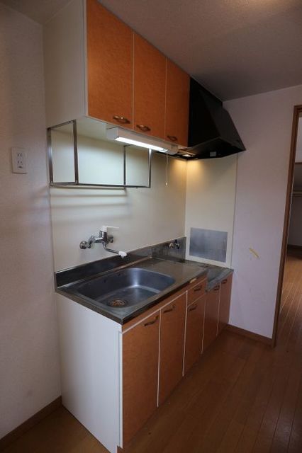 キッチン　写真は同型タイプになります。