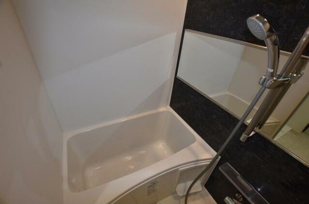 バス・シャワールーム　清潔な浴室！