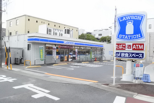 コンビニ　ローソン陽明小学校前店（コンビニ）まで84m