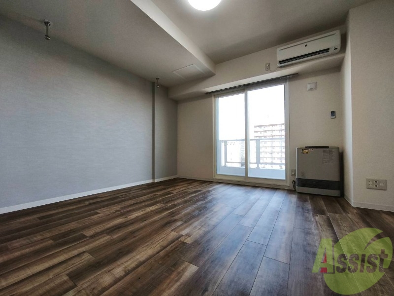 居室・リビング　広々としたリビングですね。使い勝手がよさそうですね！