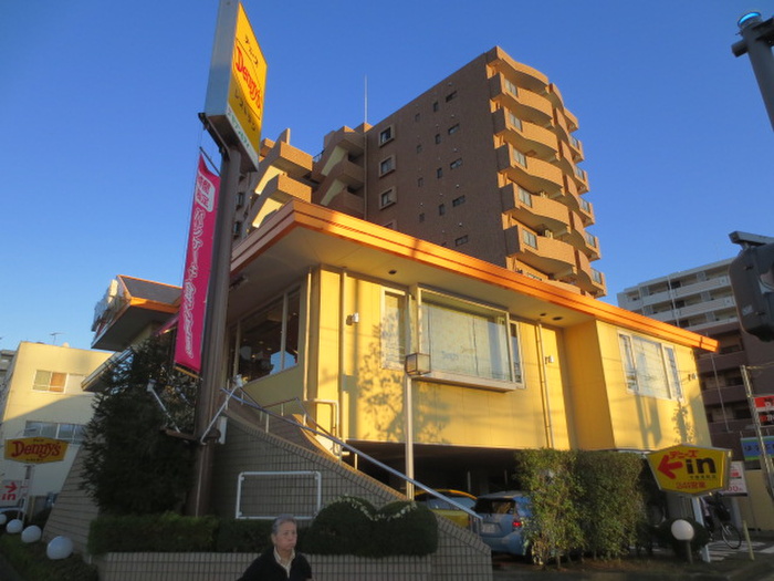 飲食店　デニーズ（飲食店）まで334m