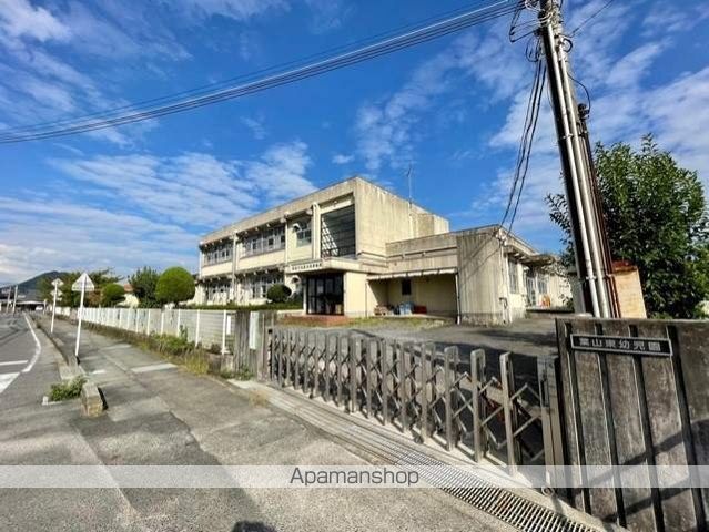 幼稚園・保育園　葉山東幼稚園（幼稚園・保育園）まで1141m
