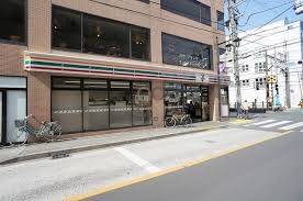 コンビニ　セブンイレブン小平一橋学園駅前店（コンビニ）まで637m