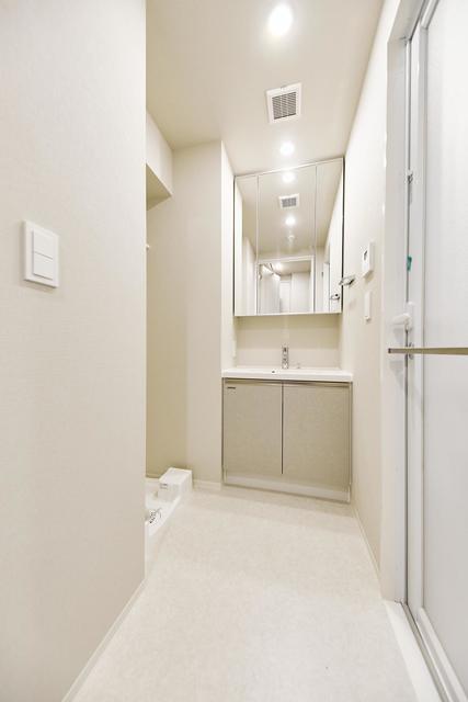 洗面設備　※写真は同タイプ住戸です。
