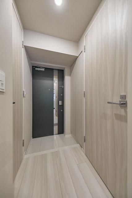 玄関　※写真は同タイプ住戸です。