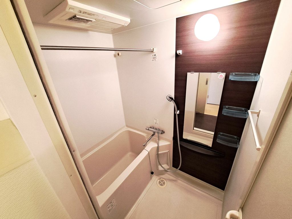 バス・シャワールーム　バルコニー