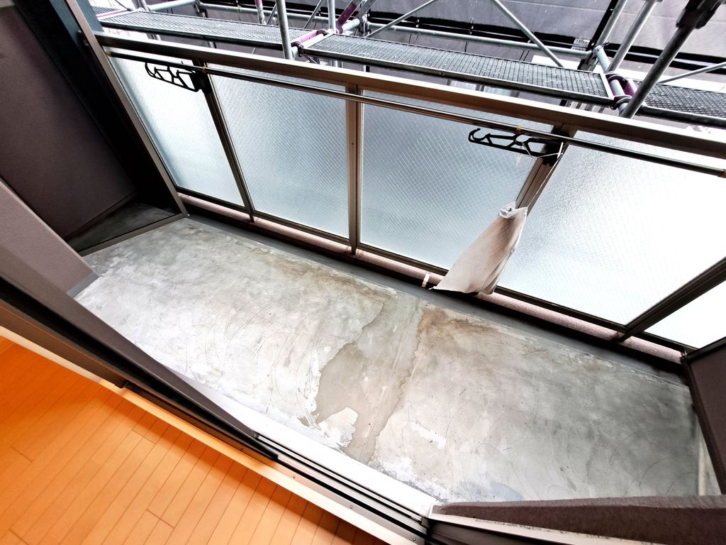 バルコニー　バルコニー