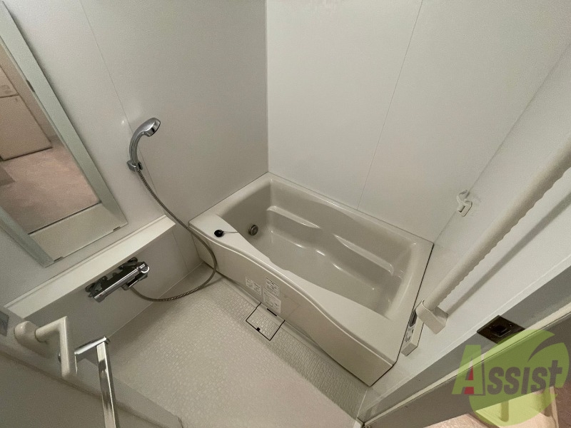 バス・シャワールーム　お風呂です。ゆっくりお風呂につかるのも体に良いですね～